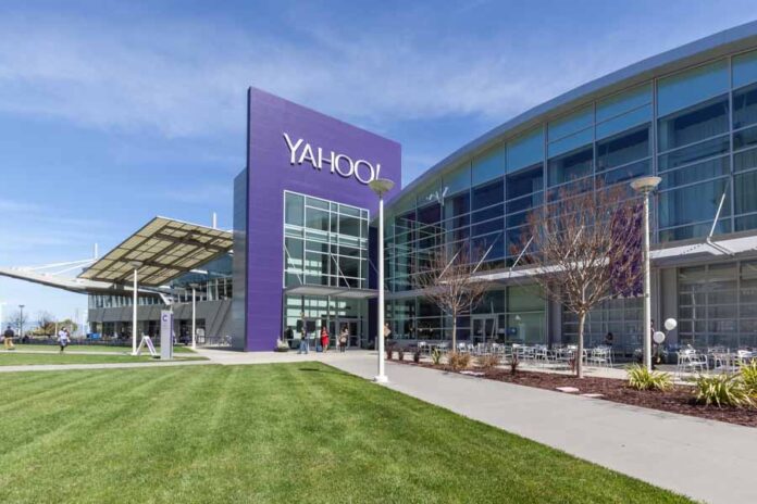three-note yahoo yodel