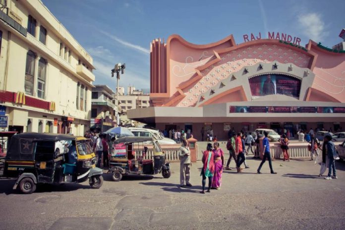CCI dismisses complaint against cinema owners