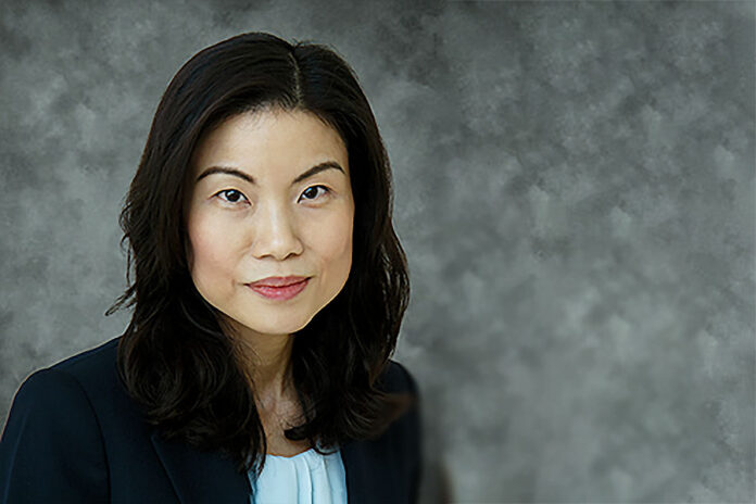 HKEx-has-chosen-Wong-Li-Chien-as-managing-director-and-co-head-of-IPO-vetting,-working-in-partnership-with-Stephanie-Lau-to-oversee-all-issuer-listing-applications-L