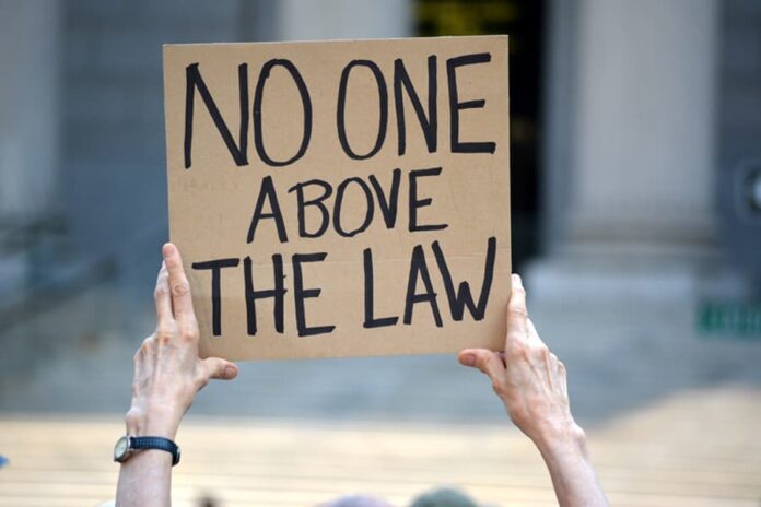 Lawyers' strike Alipore protesting police violence