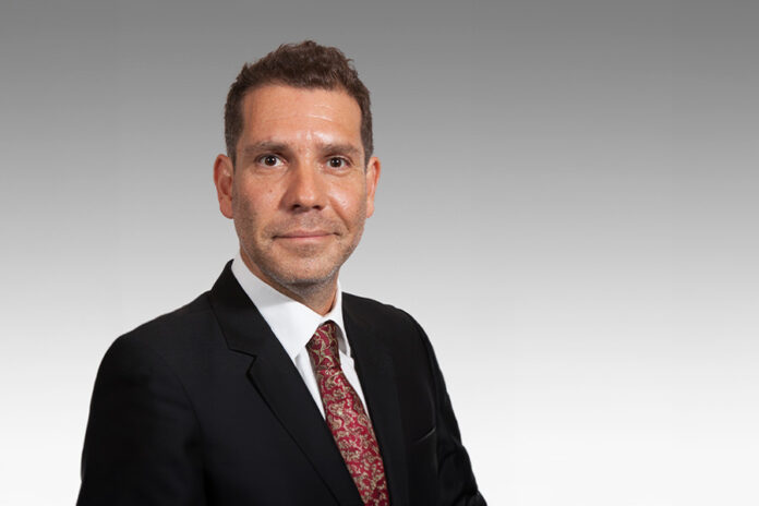 Mark Bennett joins Hogan Lovells