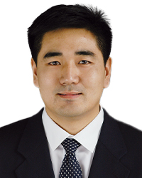 张东 
