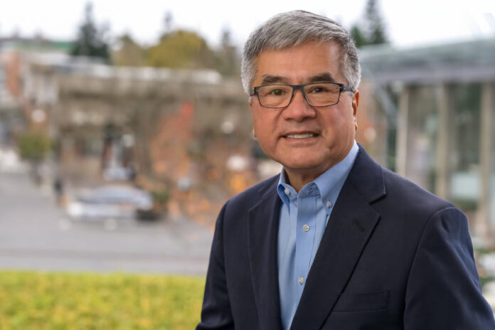Former-US-ambassador-to-China-Gary-Locke-joins-Dorsey-L