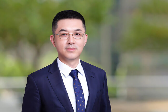 White & Case hires Alan Bao