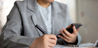 Essential roles of arbitration case managers