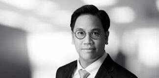 Herbert Smith hired Pariyapol Kamolsilp