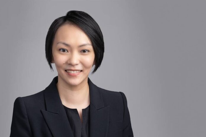 Herbert Smith Freehills Tan