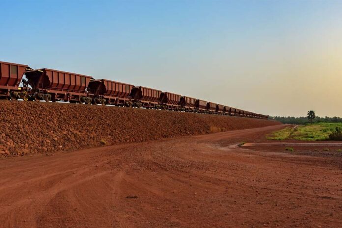 Ten firms advise on USD20bn iron ore project in Guinea