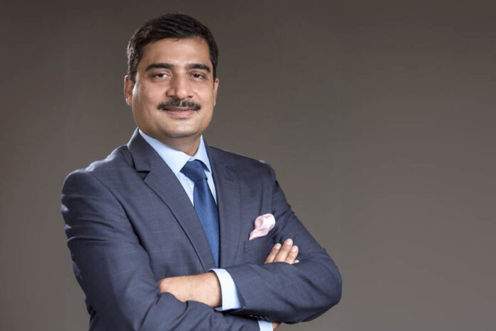 Sanjeev Gemawat-Sanjeev Gemawat leaves Vedanta to join Essar as group GC Sanjeev Gemawat-Sanjeev Gemawat leaves Vedanta to join Essar as group GC