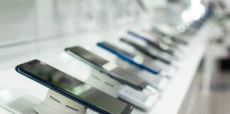 Trio acts on Japan’s largest mobile retailer’s privatisation
