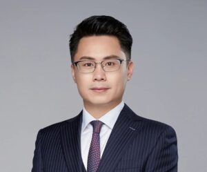 周垠
