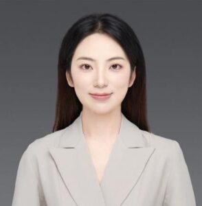 张雅雯 
