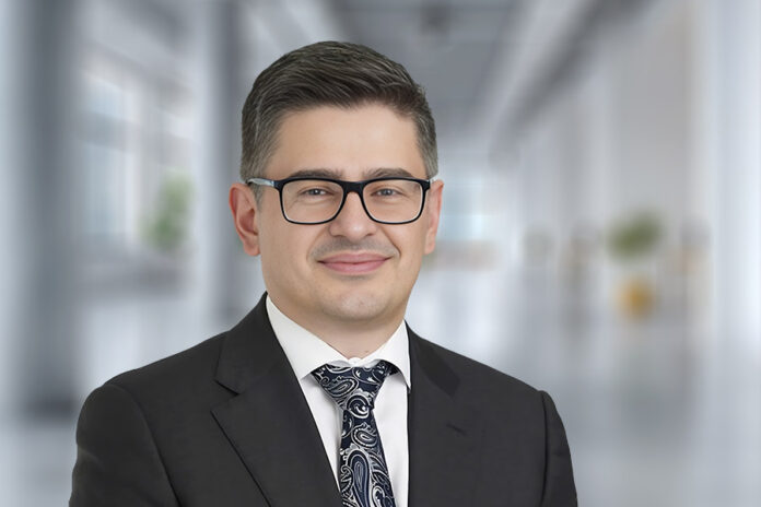 Clayton Utz hires Mark Malinas