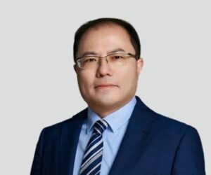 邱靖